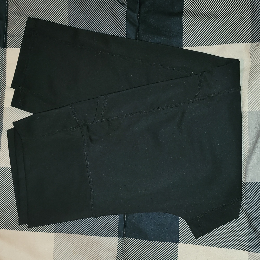 Zyia capris